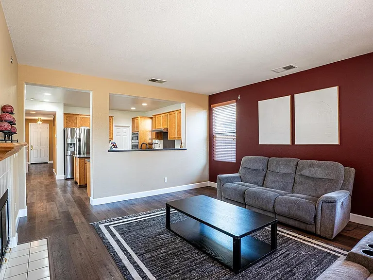 820 Ben Ingram Ln — Photo 12