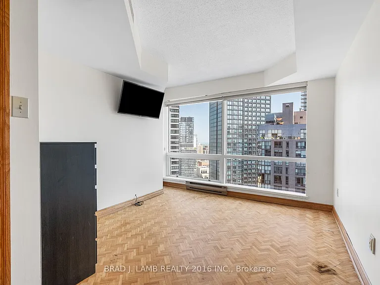 1001 Bay St #2709 — Photo 16
