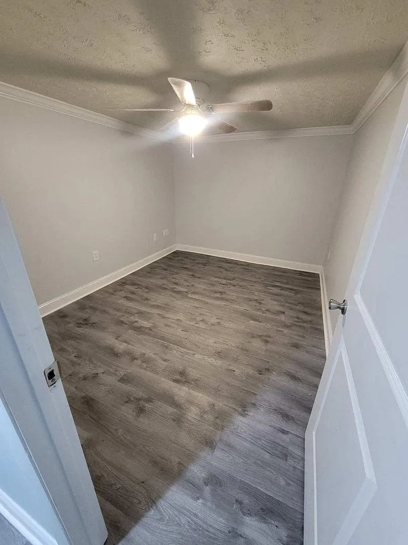 Unaka Apartments — Photo 3