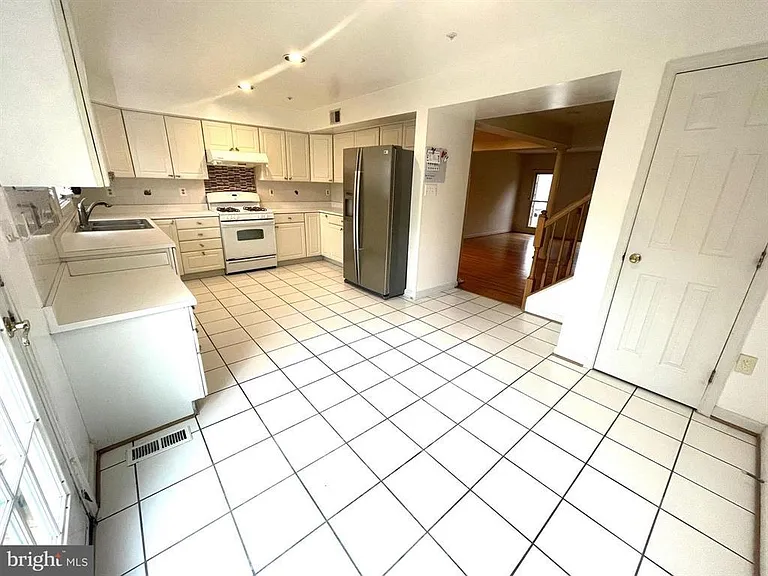 10136 Treble Ct — Photo 7