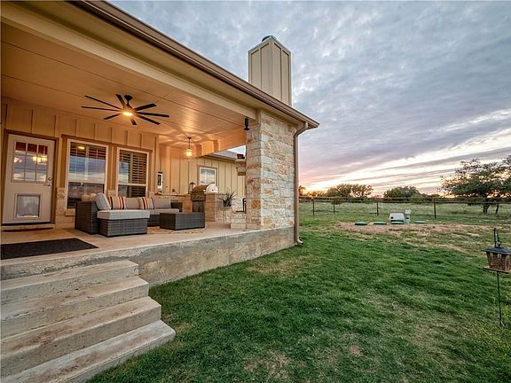 4th image of 411 Three Creeks Dr