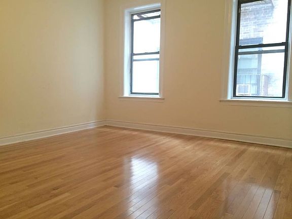 4th image of 2840 Bailey Ave APT D32