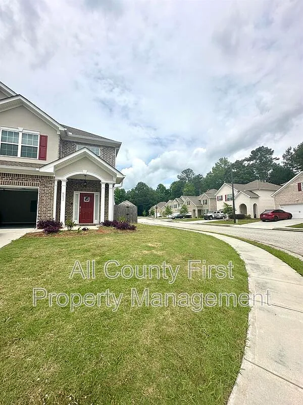 Building Photo - 553 Sprayberry Dr