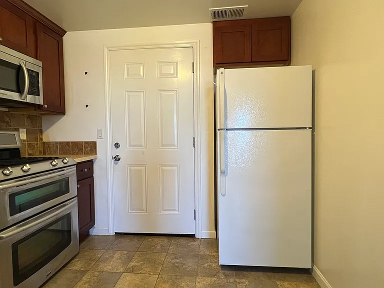632 Parnassus Ave — Photo 5