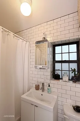 Rented by Corcoran | media 21