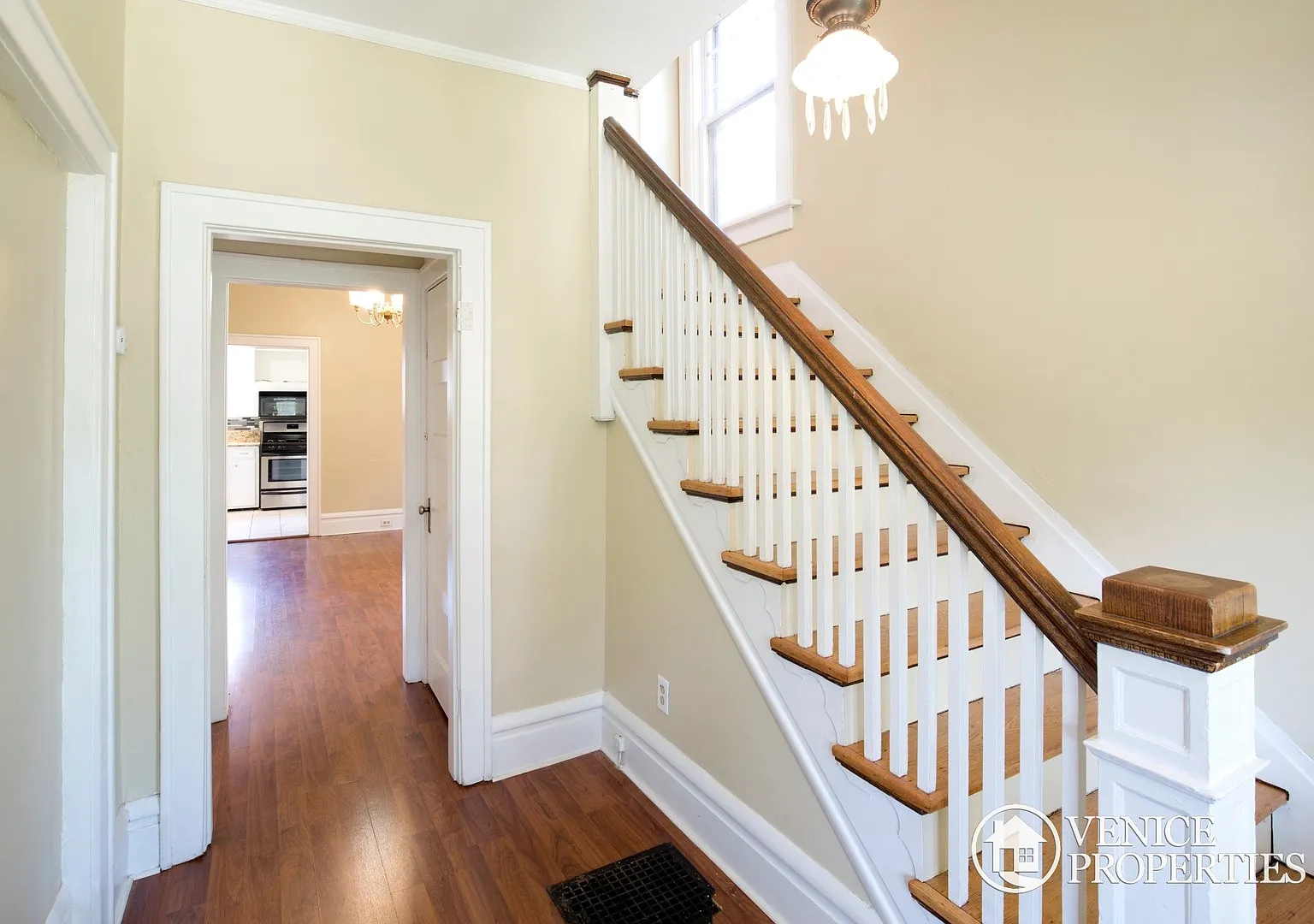 7 Bedroom on OSU Campus — Photo 2