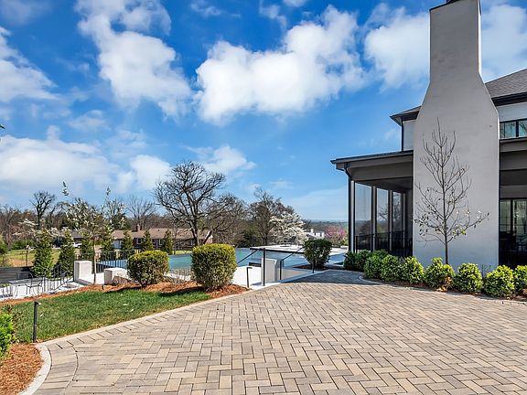 99th image of 818 Brentview Dr