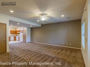 805 Bluemont Ave, Manhattan, KS 66502