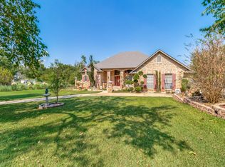 202 Walcott St, Honey Grove, TX 75446