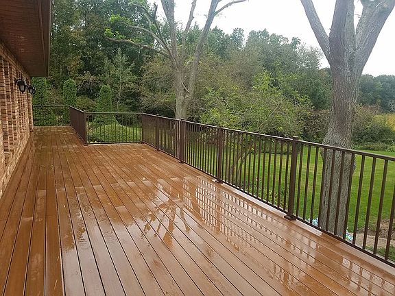 1500 Sq Ft Deck