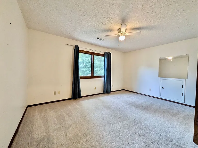 18132 Westview Dr — Photo 41