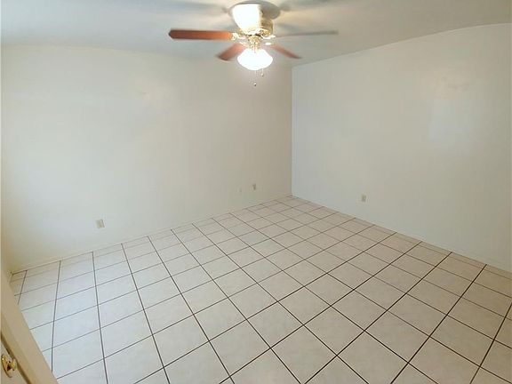 2nd image of 701 San Saba Dr