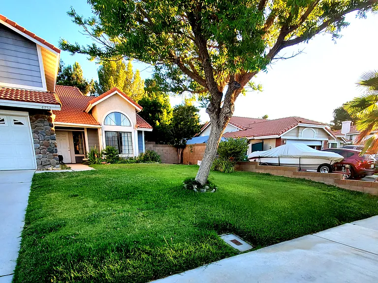 4752 Grandview Dr — Photo 43