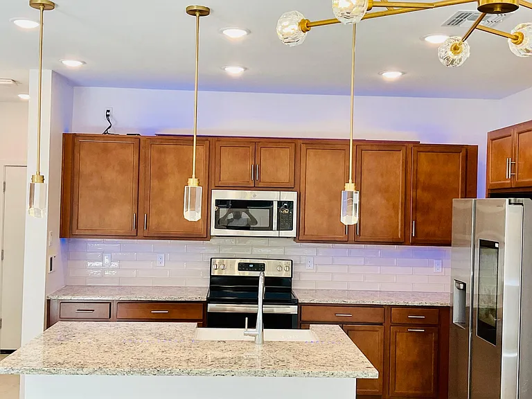 2759 S Jackrabbit Dr — Photo 2