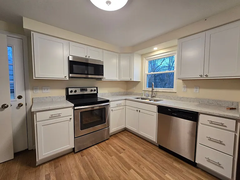 389 Beech Rd — Photo 6