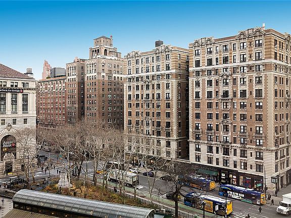 5th image of 212 W 72nd St #7F