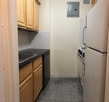 2nd image of 446 E 86th St #F12