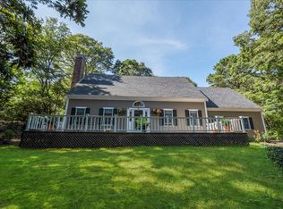 992 Bumps River Rd, Centerville, MA 02632