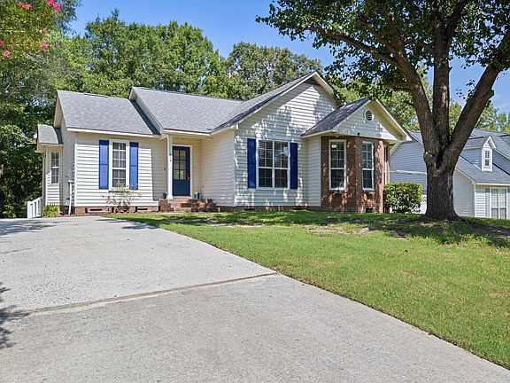 3rd image of 404 Stockland Rd