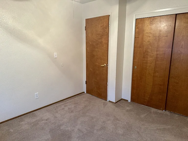 9225 Goodspeed St #O — Photo 11