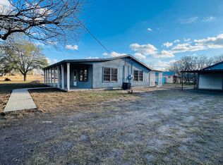 199 Trailblazer Dr, Sandia, TX 78383