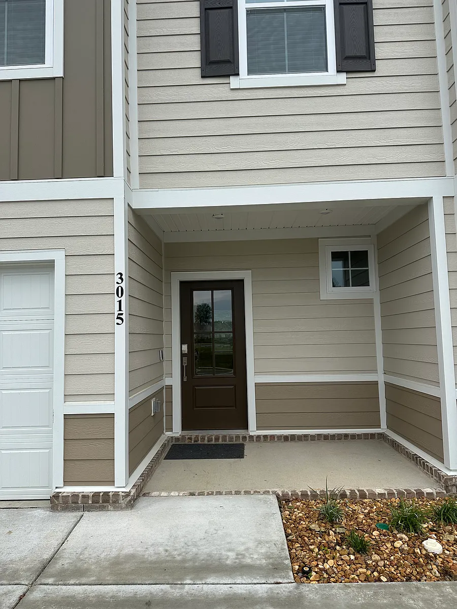 Building Photo - 3015 Seguaro Ln