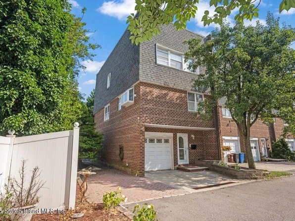 14 Yacht Club Cove St, Staten Island, NY 10308