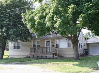 404 E Wall St, Harrisonville, MO 64701