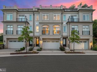 8205 River Rd, Bethesda, MD 20817
