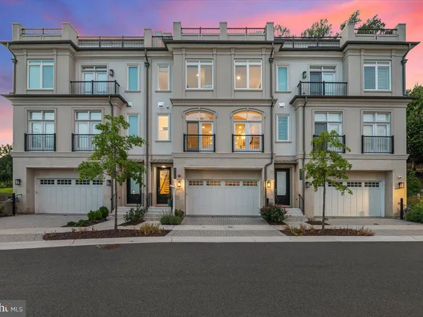 8205 River Rd, Bethesda, MD 20817
