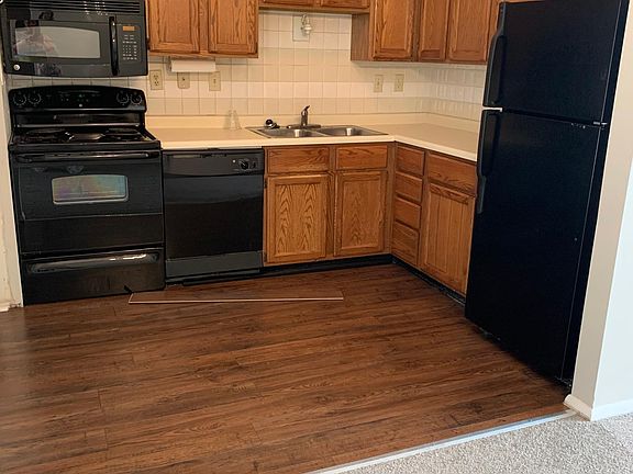 2nd image of 7715 Mallen Dr