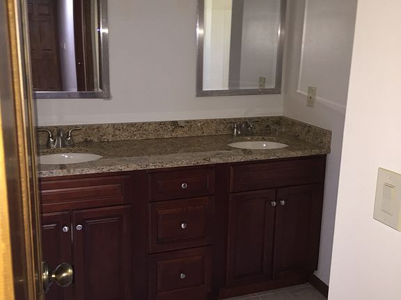 Upstairs Family Bath