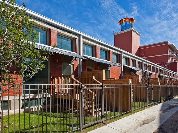 5th image of 1401 S Flores St APT 207