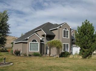 7529 Booth Rd, Klamath Falls, OR 97603