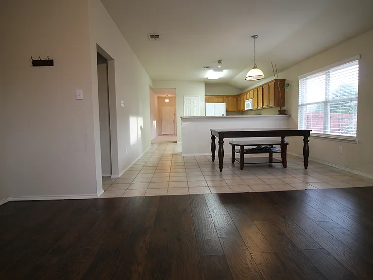 4188 Cherry Ridge Dr — Photo 14