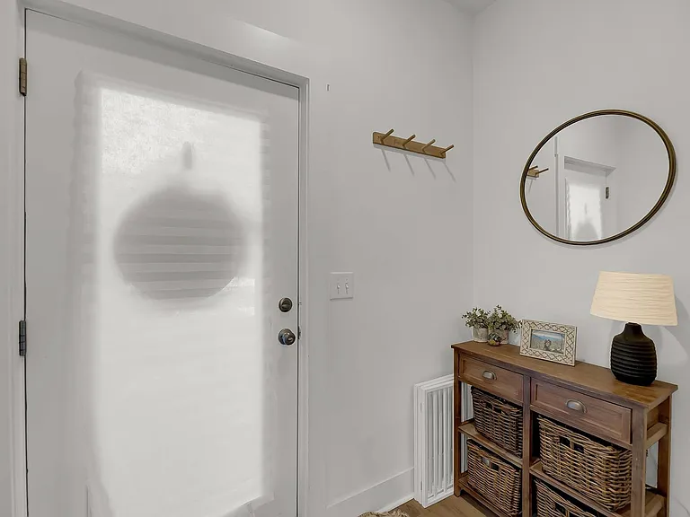 1549 Evergreen St — Photo 25