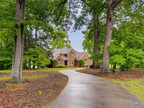 1801 Old Pegram Rd, Greensboro, NC 27406