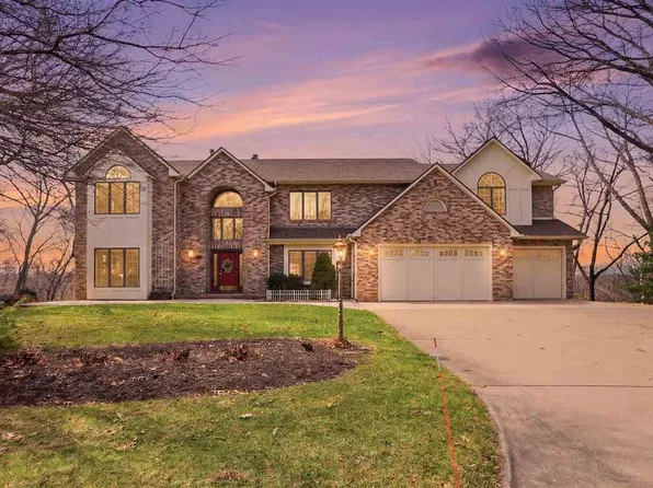 3655 Forest Gate Dr NE, Iowa City, IA 52240