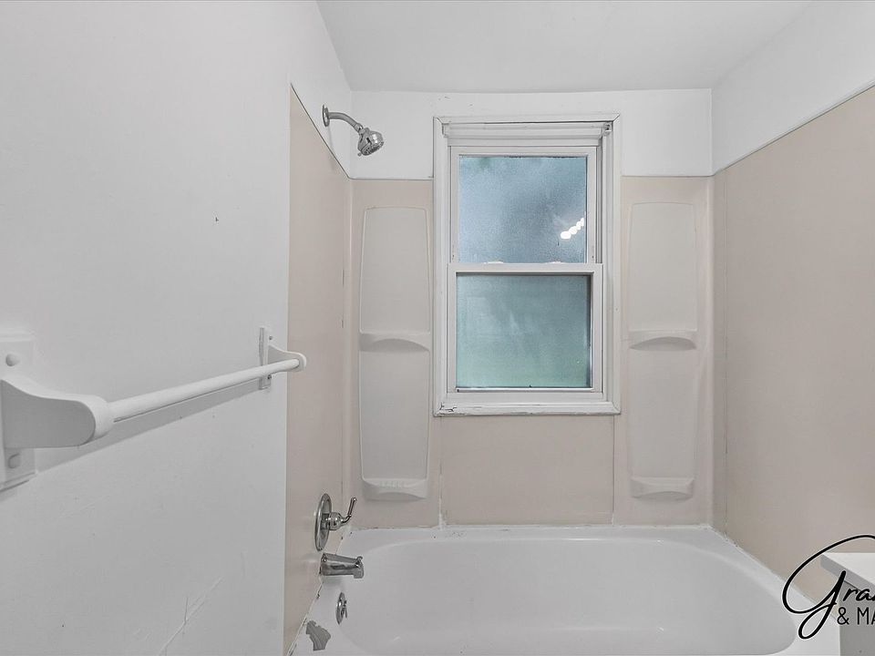 5781 Chalmers St, photo 8