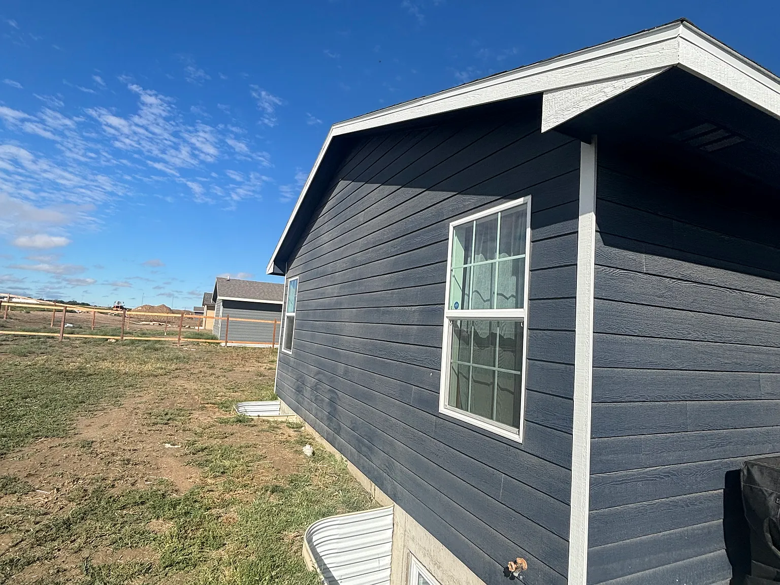 2 bed, 1073 sqft, $1,900 — Photo 2