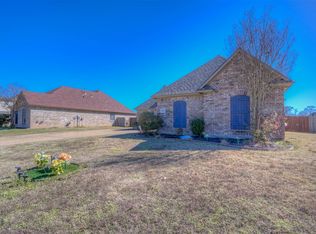 234 Arrowhead Dr, Bossier City, LA 71111