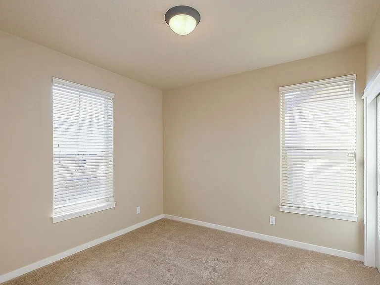6387 NE Meadowgate Ct — Photo 14