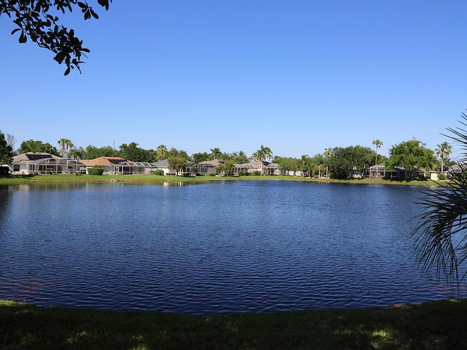 2nd image of 801 Ashton Lakes Blvd