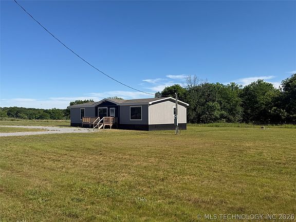 4th image of 1776 NE Krebs Lake Rd