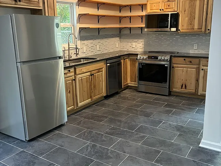 2711A Klapman Rd — Photo 3