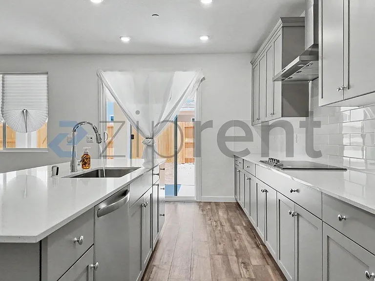 10317 Tempier Way — Photo 16