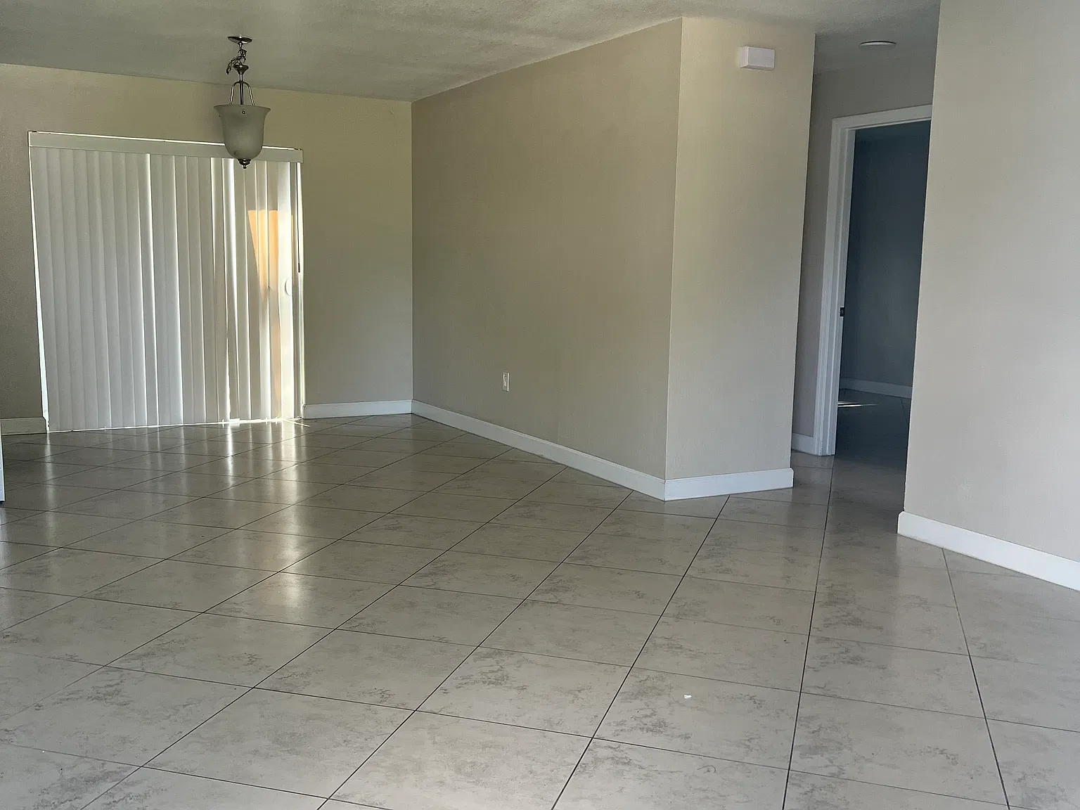 3 bed, 1768 sqft, $2,500 — Photo 3