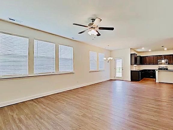 3rd image of 10718 N Shaenridge