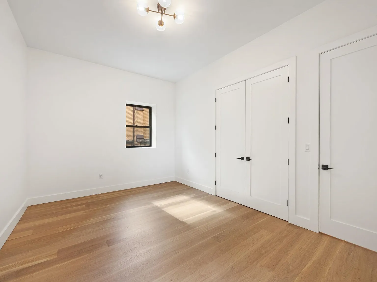 166 Hancock Ave — Photo 2