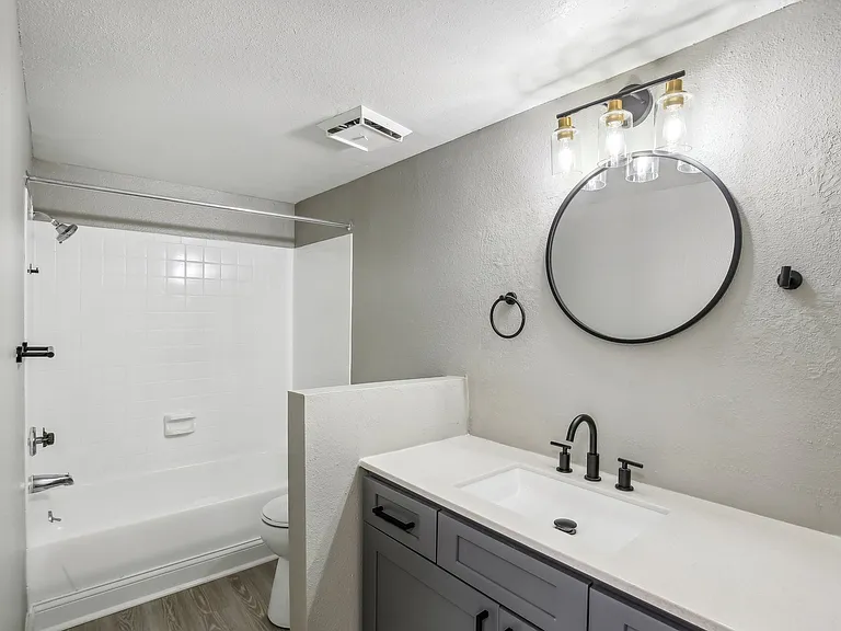 Rosehill Pointe — Photo 45